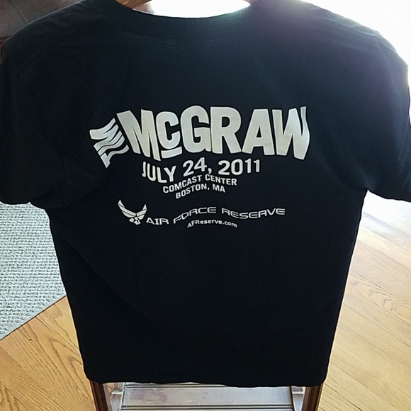 Tim McGraw Concert T Shirt Medium Boston - Picture 5 of 8